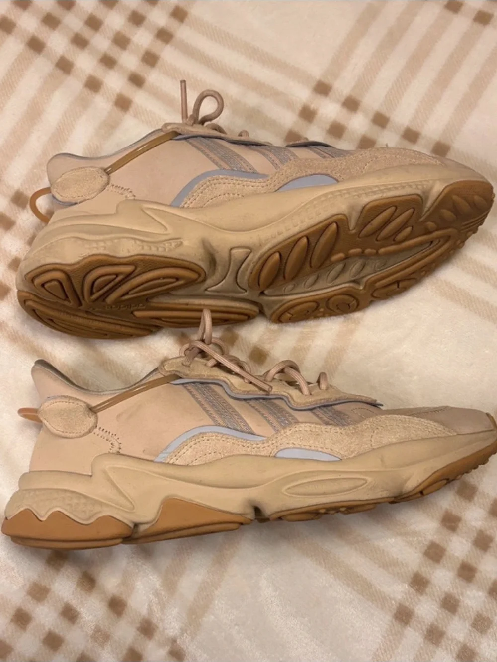 Adidas Ozweego Pale Nude EE6462